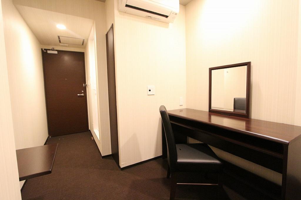 โรงแรมไลฟ์แมกซ์ นิฮมบะชิ ฮาโกะซะกิ โตเกียว ภายนอก รูปภาพ